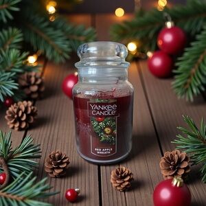 Yankee Candle Festive Red Apple Wreath 22 oz Jar